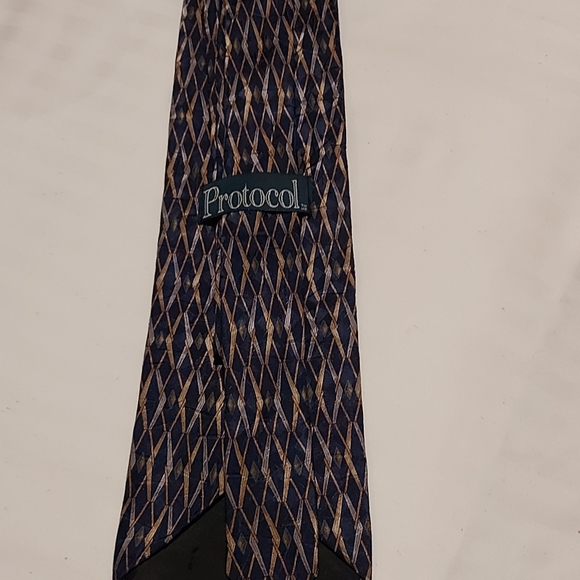 Protocol next tie - Picture 2 of 2